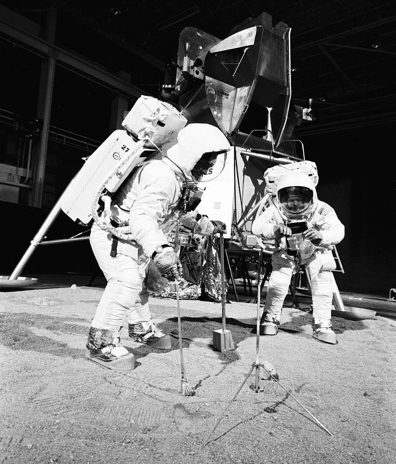 Astronaut training sessions before the Apollo missions